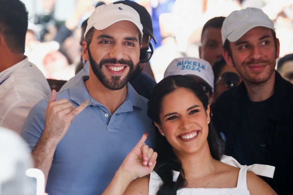 Ναγίμπ Μπουκέλε: Ποιος είναι o «cool δικτάτορας» του Ελ Σαλβαδόρ – Γιατί τον λατρεύουν