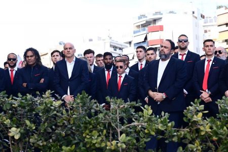 Ολυμπιακός: Ρίγη συγκίνησης στο μνημόσυνο των θυμάτων της τραγωδίας της Θύρας 7