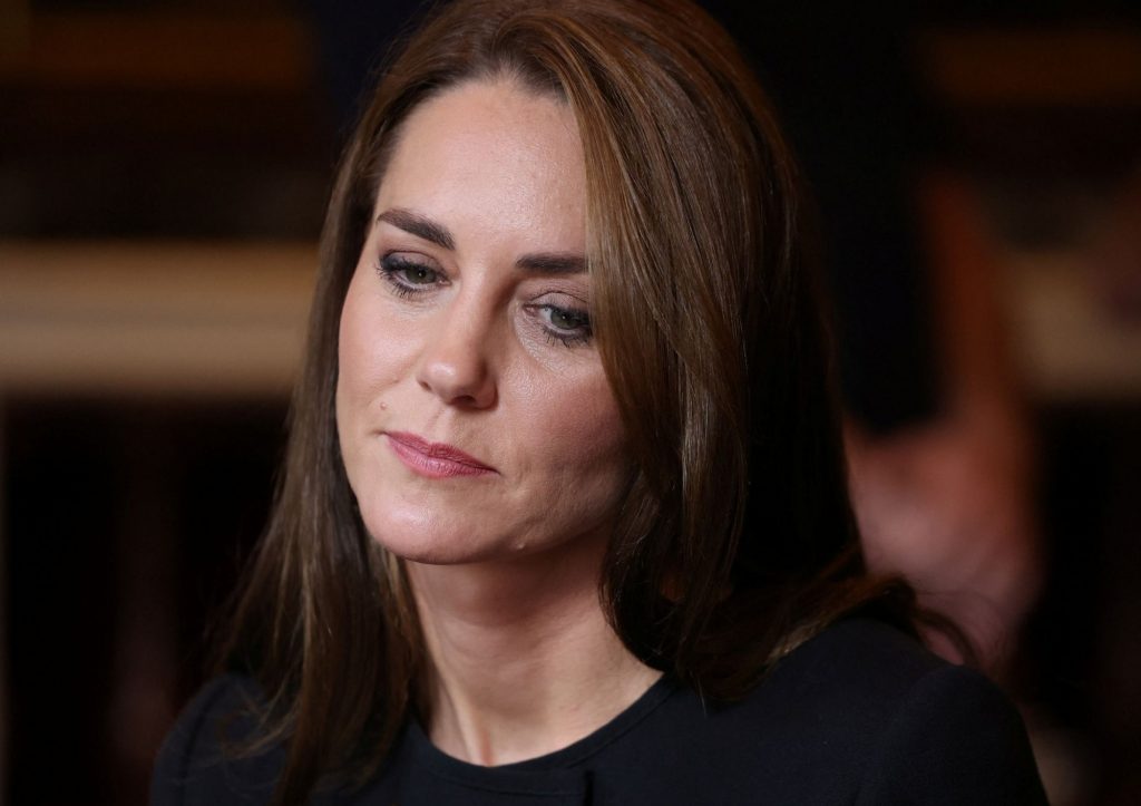 Κέιτ Μίντλετον: Απολογήθηκε για το μοντάζ στη φωτογραφία της