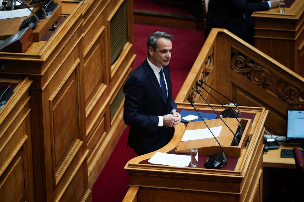 Κυριάκος Μητσοτάκης: Απαντά σε ερώτηση Ανδρουλάκη για τη στεγαστική κρίση