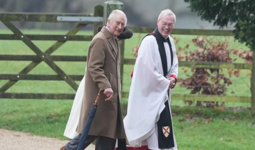 Κάρολος: Πρώτη δημόσια έξοδος μετά την διάγνωση του καρκίνου