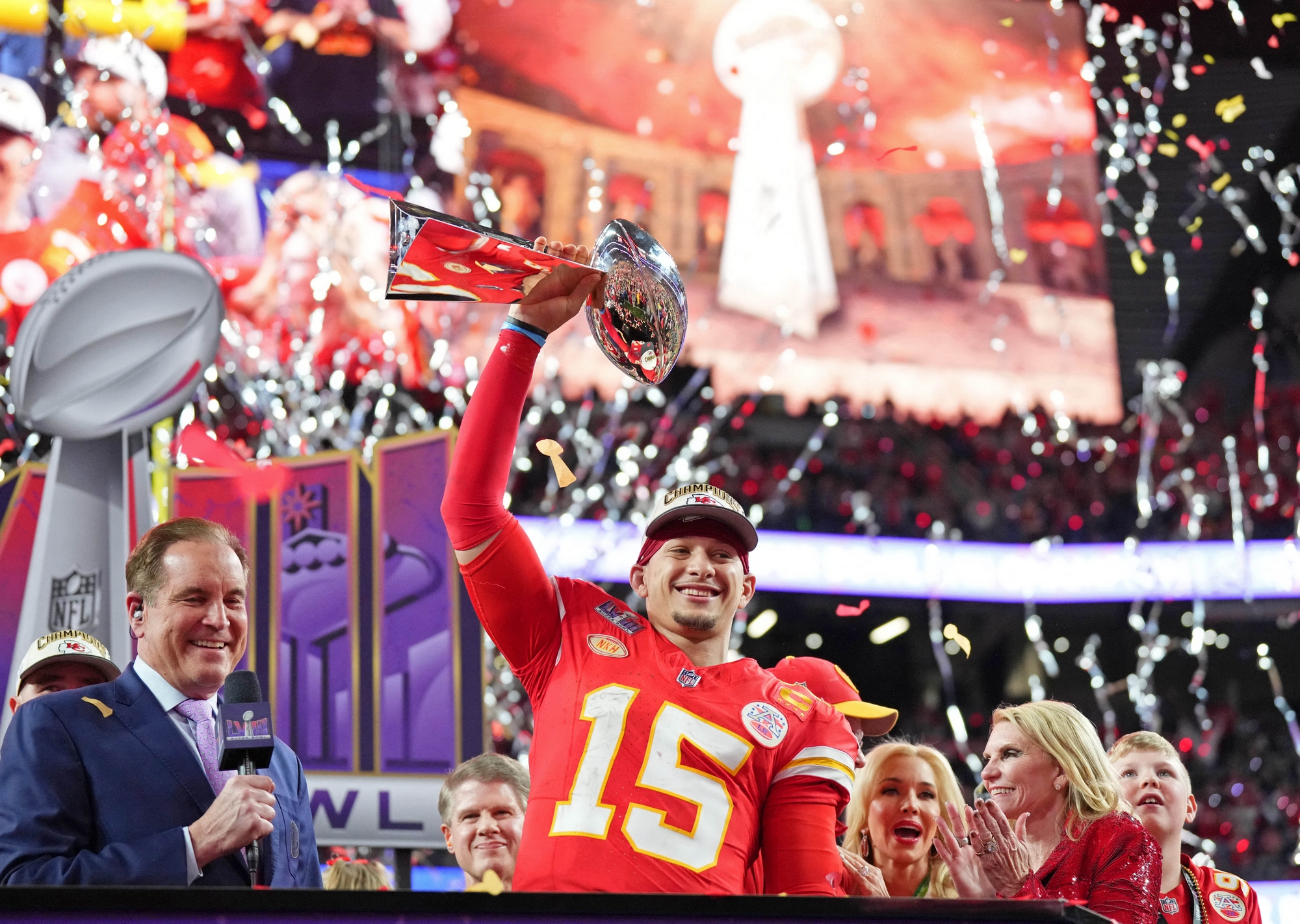 Super Bowl: Οι πρωταθλητές Chiefs ξαναγράφουν την ιστορία – Το απόλυτο τέλος στο απόλυτο παιχνίδι