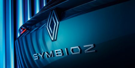 Renault Symbioz: Η ελληνική ρίζα και η υβριδική τεχνολογία