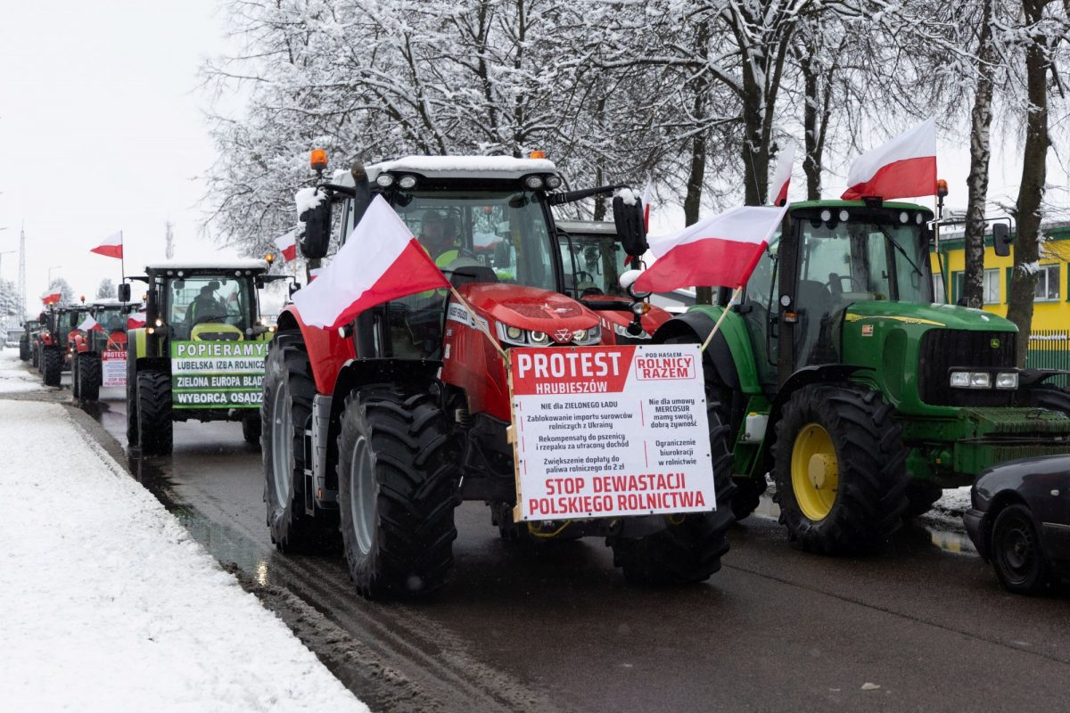 Πολωνία: Οι αγρότες σχεδιάζουν πλήρη αποκλεισμό των ουκρανικών συνόρων