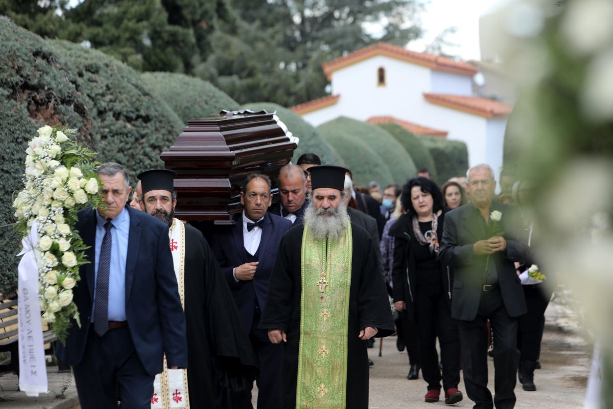 Τελευταίο αντίο στον Λεωνίδα Γρηγοράκο – Ποιοι έδωσαν το παρών