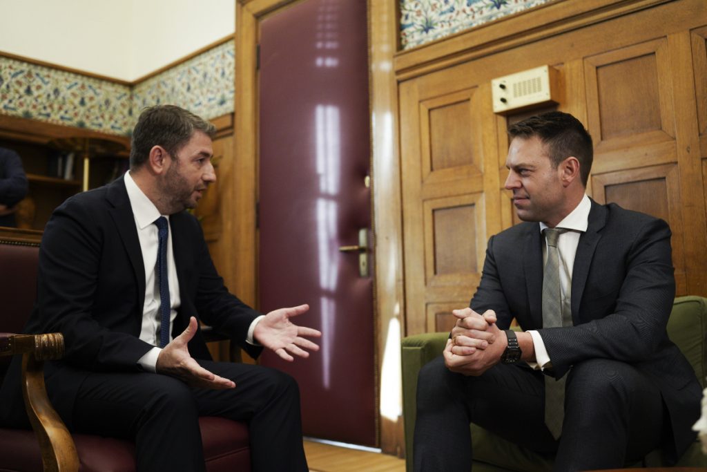 Ο ναός της κεντροαριστεράς