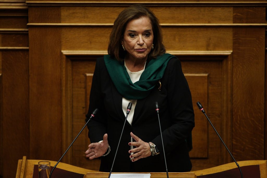 Μπακογιάννη για γάμο ομοφύλων: Σήμερα είναι μια ιστορική μέρα – Αιχμές προς το ΚΚΕ