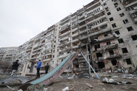 Ρωσική πυραυλική επίθεση κατά του Κιέβου και άλλων πόλεων – Στα καταφύγια οι κάτοικοι