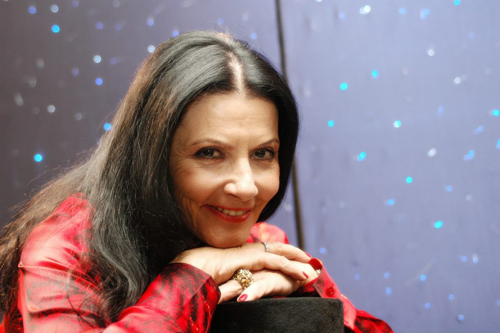 Ζωζώ Σαπουντζάκη: Ποια τα νεότερα για την υγεία της ηθοποιού – Τι λένε στενοί φίλοι της