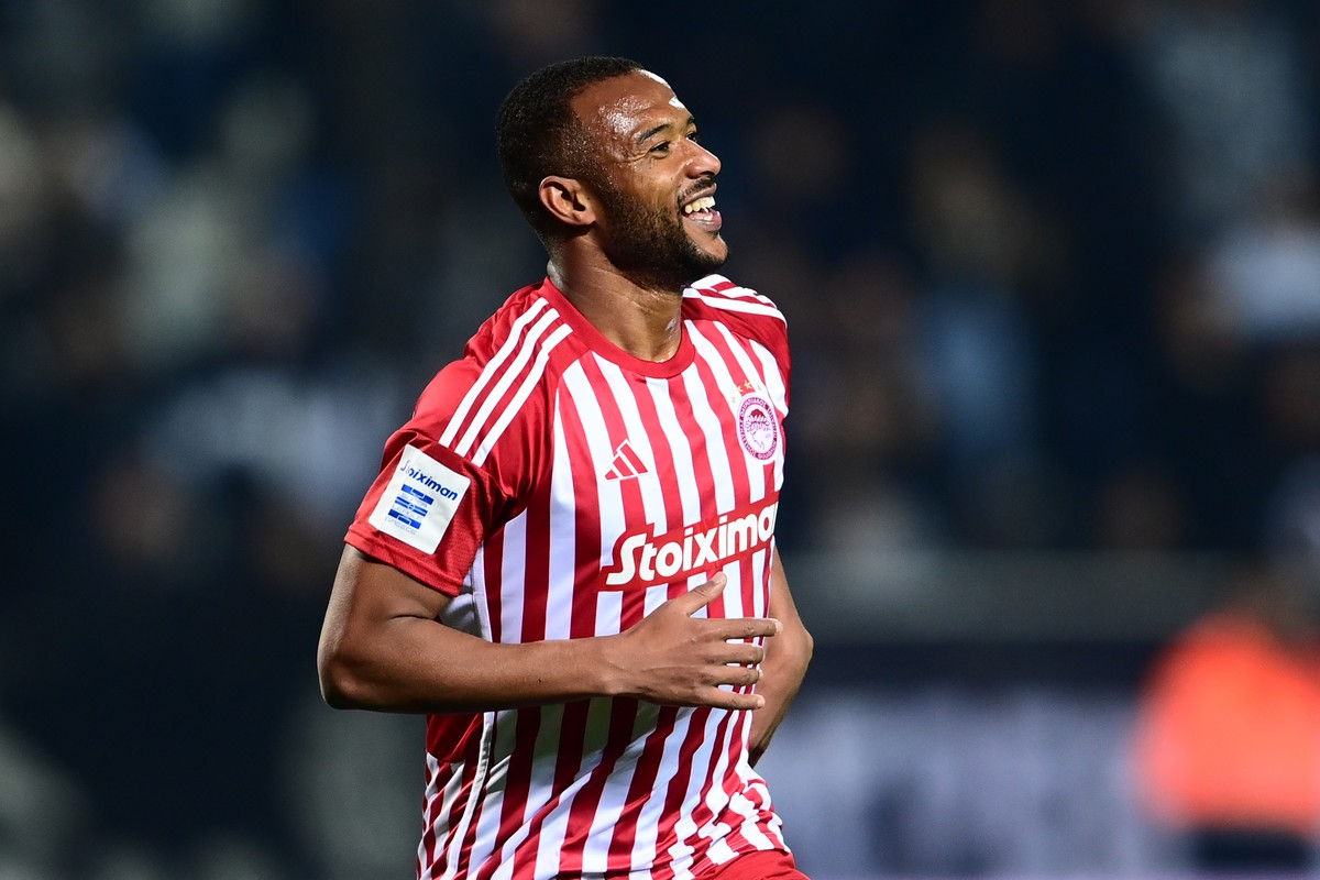 ΠΑΟΚ – Ολυμπιακός 1-4: Ξανά στο κόλπο του τίτλου οι ερυθρόλευκοι με εμφατικό διπλό στην Τούμπα