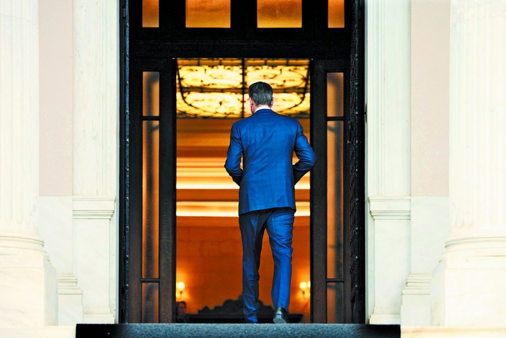 Κυβέρνηση: Γιατί φοβούνται ευρωεκλογές διαμαρτυρίας – Τα κοινωνικά μέτωπα και η πίεση από δεξιά