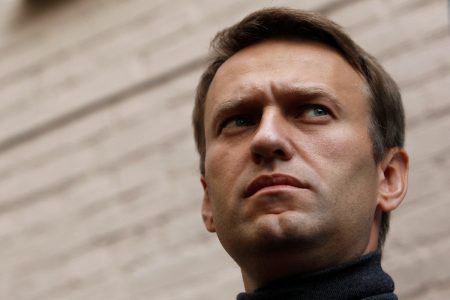 Γιατί επέμενε ο Ναβάλνι να επιστρέψει στη Ρωσία; – Ο Σεργκέι Παρχόμενκο μιλάει στο ΒΗΜΑ