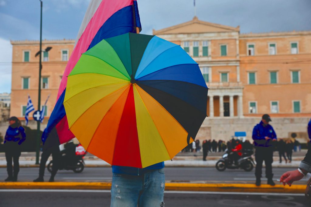 Κάλλιο πλούσιος και υγιής παρά φτωχός και ασθενής