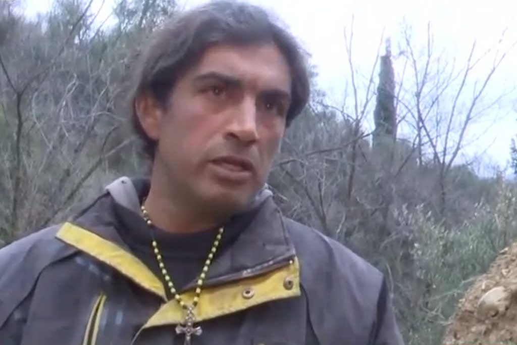 Παλαιοχριστιανοί: Τι αποκαλύπτουν οι διαδικτυακές αναρτήσεις του πατέρα