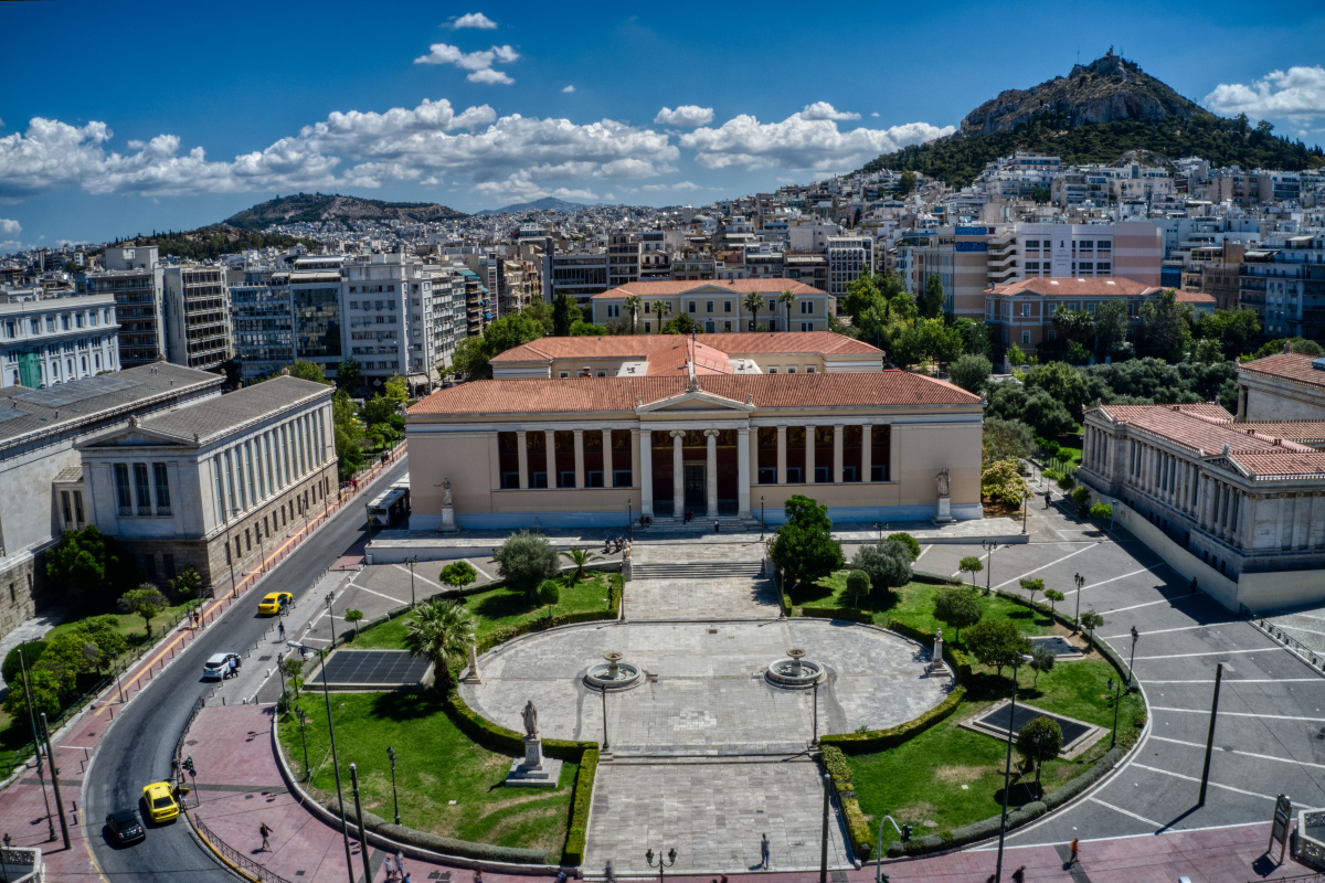 Επιθυμητή αλλά όχι απαραίτητη