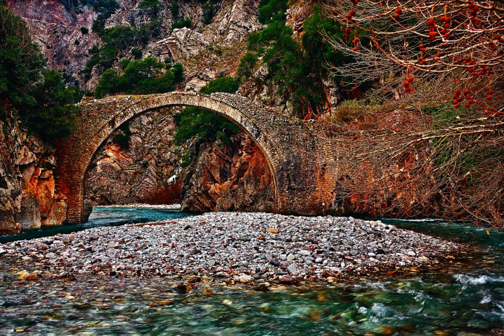 Τα μήλα που δεν πέφτουν κάτω από τη μηλιά