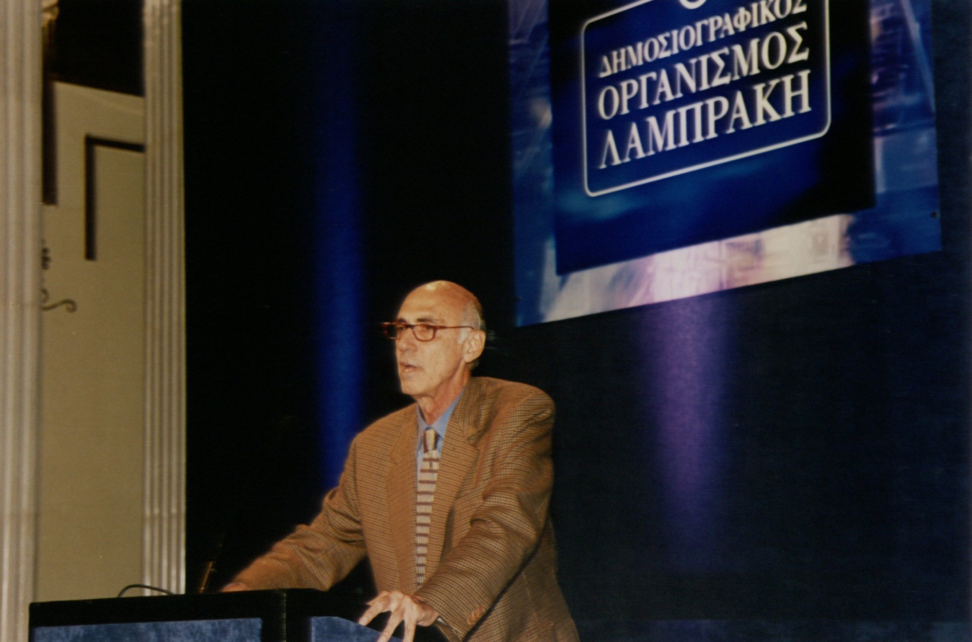 Μια συνέντευξη και μια όπερα