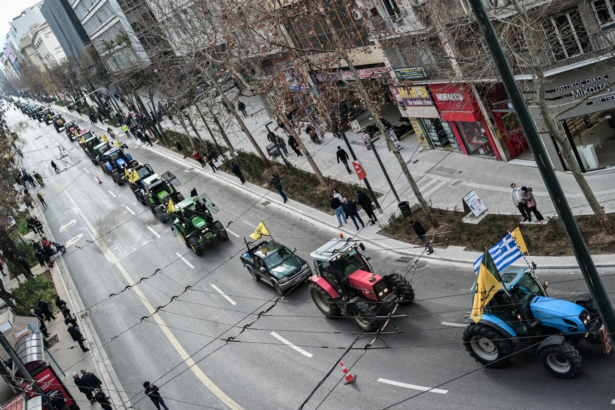 Αποχωρούν οι αγρότες από το Σύνταγμα – Στα μπλόκα θα αποφασιστεί το μέλλον των κινητοποιήσεων