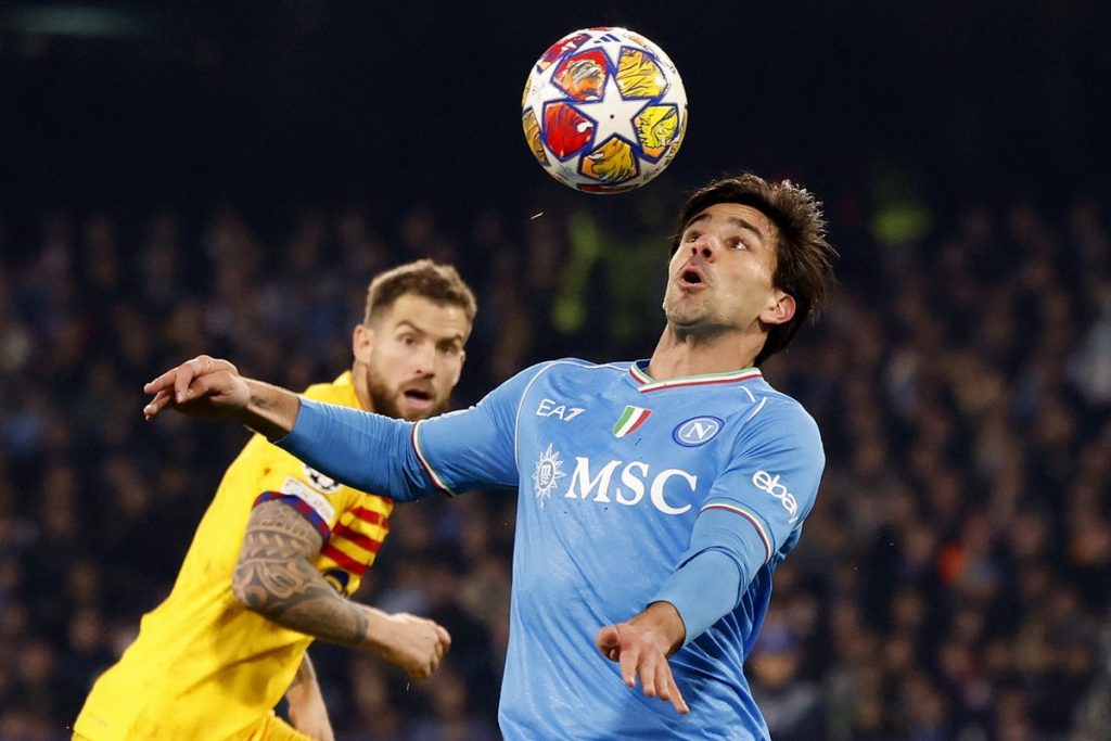 Champions League: Ανοικτοί λογαριασμοί για Νάπολι – Μπαρτσελόνα, προβάδισμα για Πόρτο