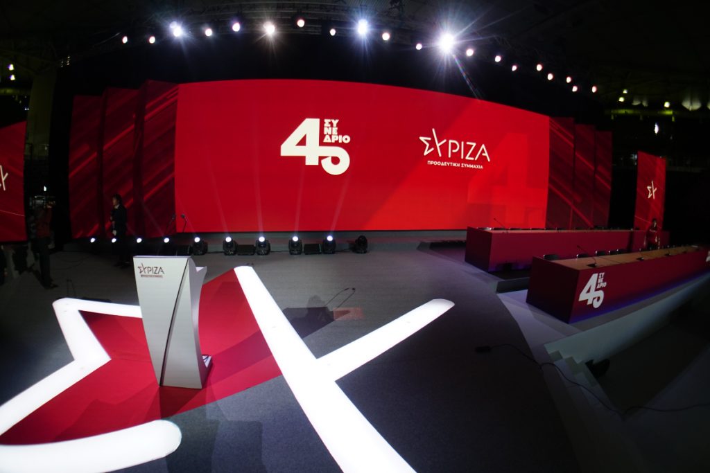 Συνέδριο ΣΥΡΙΖΑ: Το κλίμα μετά την παρέμβαση Τσίπρα, τα πηγαδάκια και οι selfies