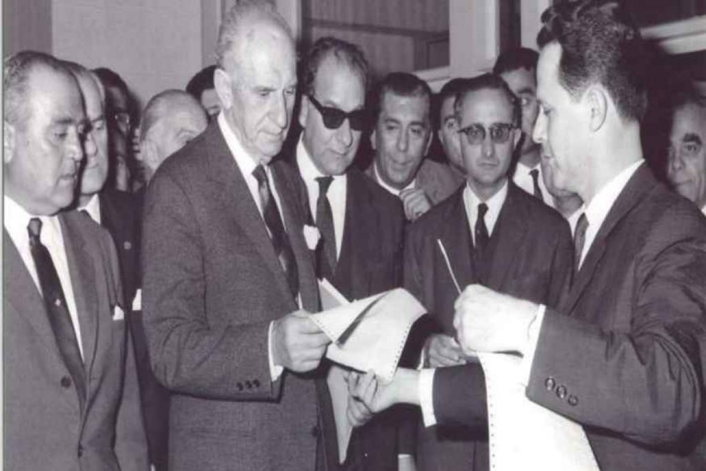 Πανελλαδικές εξετάσεις: Η κατάρα του αδιάβλητου