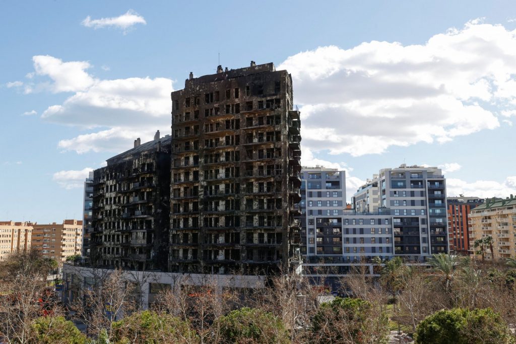 Ισπανία: Στους 10 οι νεκροί της φονικής πυρκαγιάς σε πολυκατοίκια στη Βαλένθια