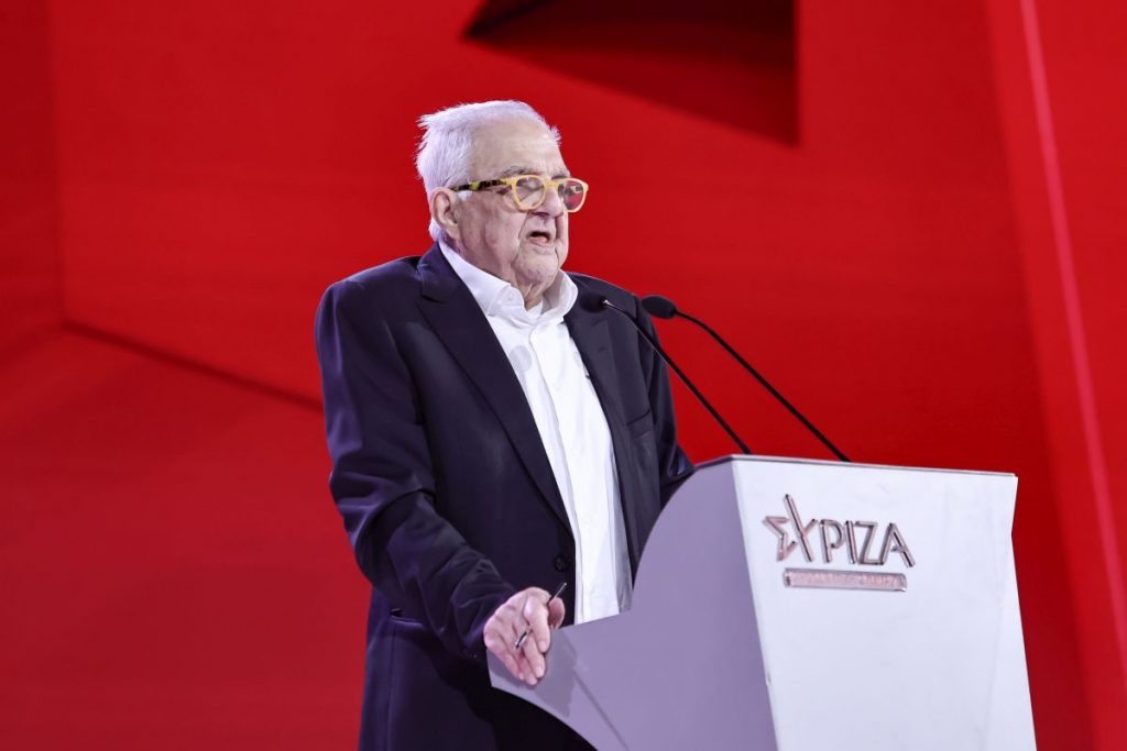 Στο νοσοκομείο ο Αλέκος Φλαμπουράρης