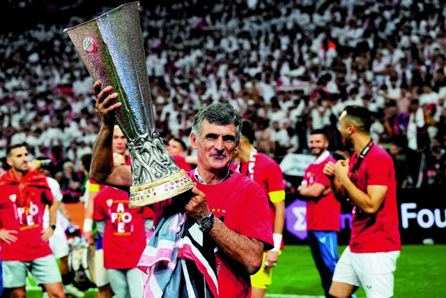 Χοσέ Λουίς Μεντιλίμπαρ: Η «αλεπού του Θαλδίβαρ» στην πρόκληση του Ολυμπιακού