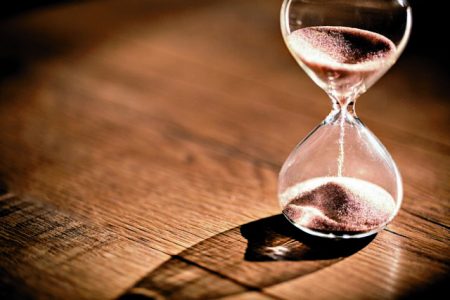 «Μη δολοφονείτε τον χρόνο»