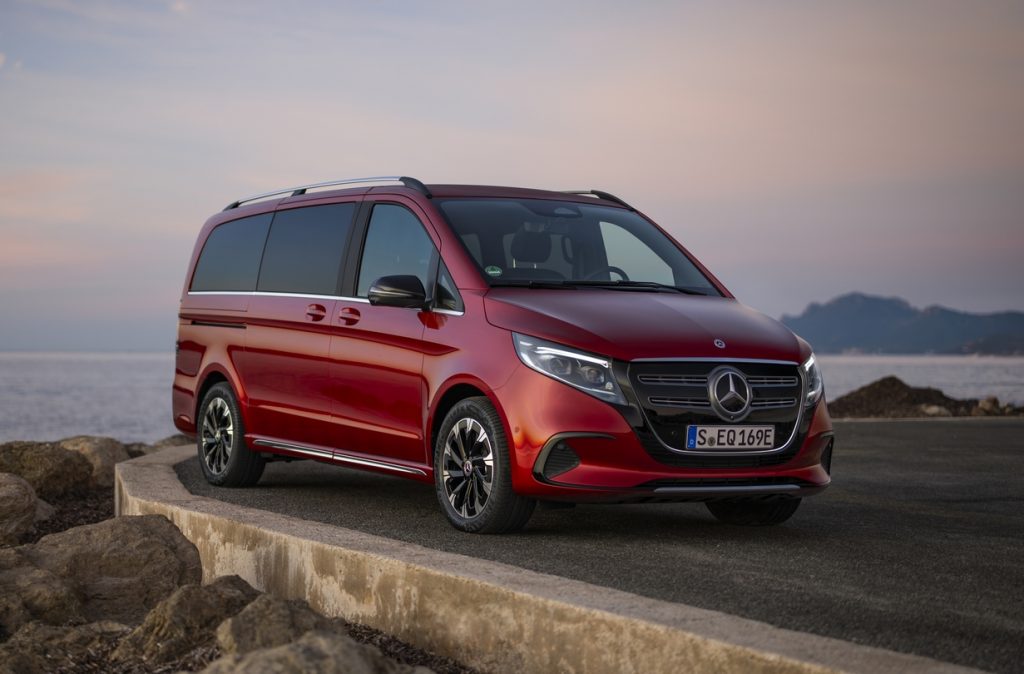 Mercedes: EQV και V-Class κερδίζουν βραβείο Καννών