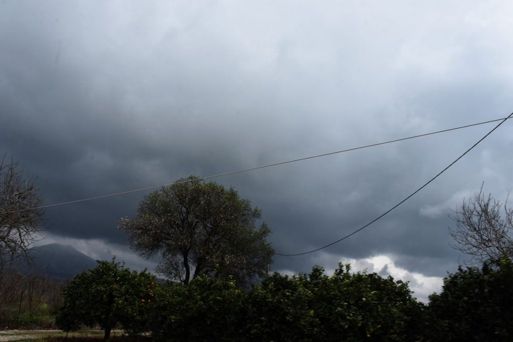 Καιρός: Πιθανή εισβολή πολικής αέριας μάζας – Έρχεται νέα κακοκαιρία