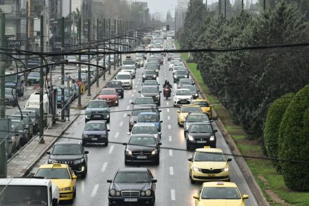Κίνηση: Κυκλοφοριακό χάος στην Αθήνα