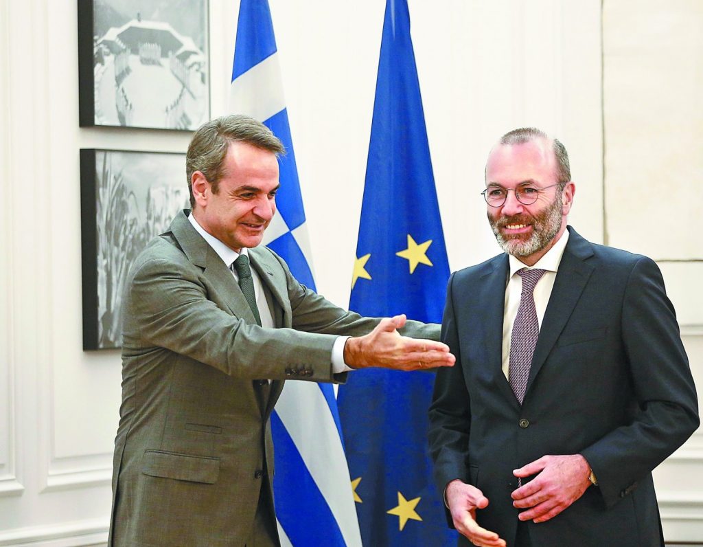 Μάχη αξιωμάτων στην Ευρώπη – Οι ισορροπίες στο ΕΛΚ, ο ρόλος Μητσοτάκη