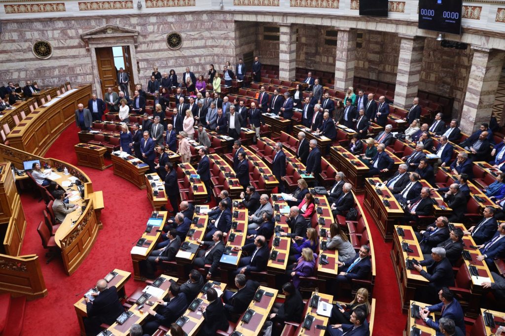 Μη κρατικά ΑΕΙ: Ονομαστική ψηφοφορία ζητά ο ΣΥΡΙΖΑ