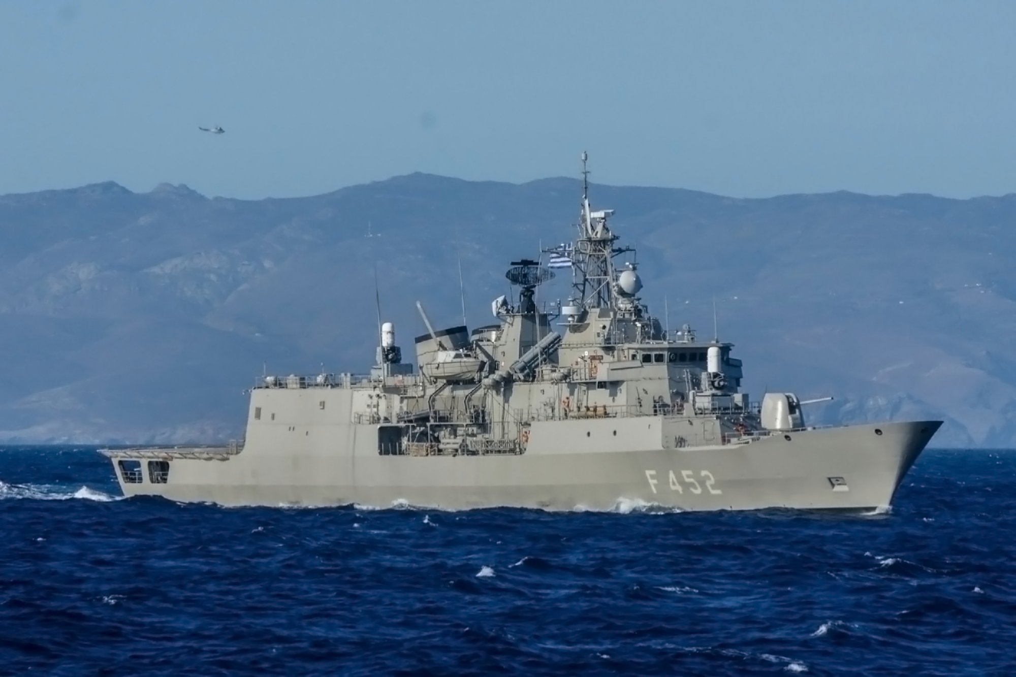 Φρεγάτα «Ύδρα»: Τι περιλαμβάνει η πρώτη επιχείρηση στην περιοχή του Αντεν