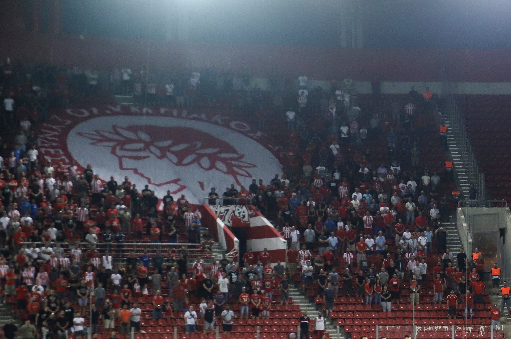 Ολυμπιακός – Μακάμπι: Πρόστιμο 500 ευρώ για παράνομη είσοδο