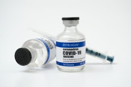 Covid -19: Πόσο συχνά πρέπει να κάνουμε το εμβόλιο – Τι δείχνει νέα μελέτη