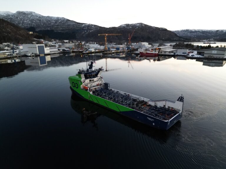 Τα πλοία ρομπότ φέρνουν την επανάσταση στην παγκόσμια ναυτιλία