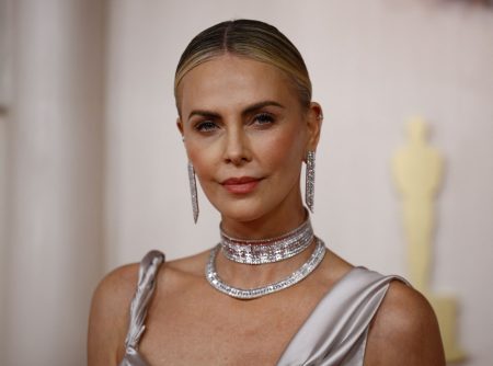 Oscars 2024: Τα πιο εκθαμβωτικά beauty looks από τη λαμπερή βραδιά
