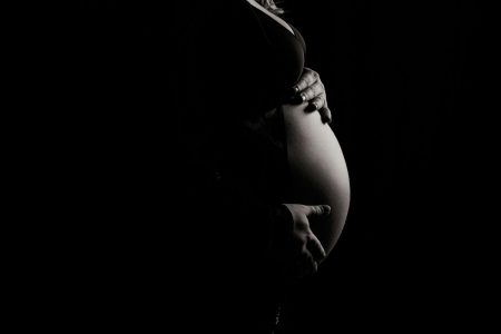 Ρέθυμνο: 14χρονη φέρεται να έμεινε έγκυος από τον αδερφό της