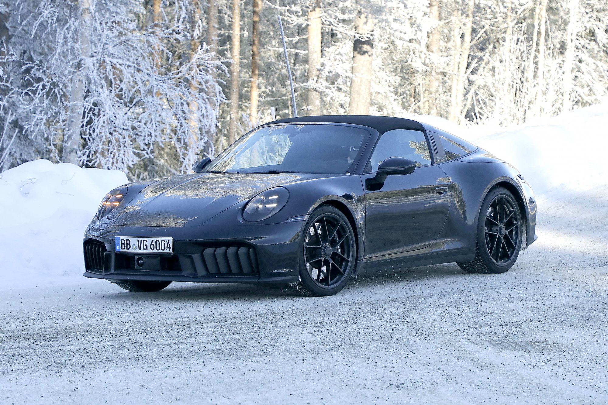 Porsche 911: Κλείδωσε η υβριδική έκδοση