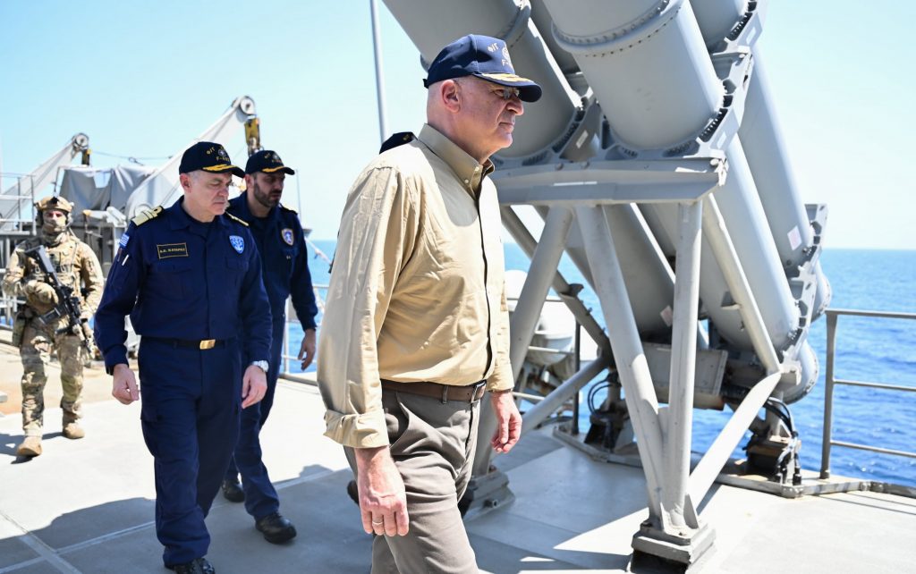 Δένδιας για φρεγάτα Ύδρα: Υπερήφανοι για τις επιχειρήσεις της πατρίδας μας