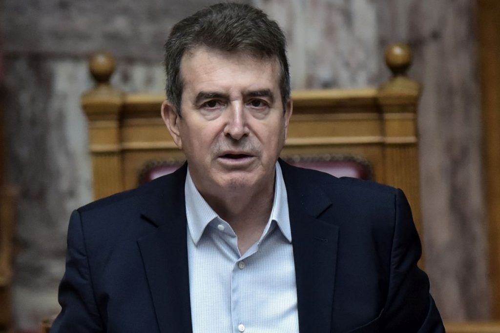 Χρυσοχοϊδης: Από 18 γραφεία ενδοοικογενειακής βίας στα 63