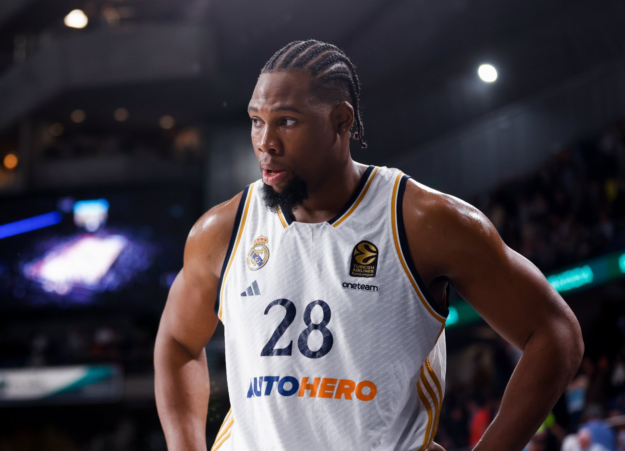 Euroleague: Η Ρεάλ κλείδωσε τα playoffs μέσα στην Μπολόνια