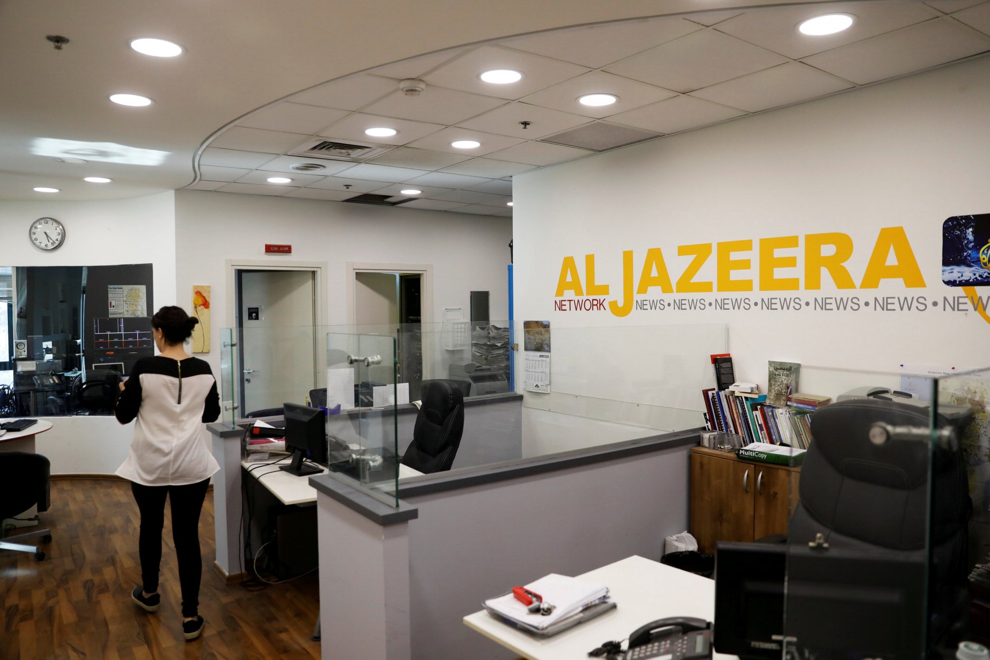 Μεσανατολικό: Δημοσιογράφος του Al Jazeera συνελήφθη από τον ισραηλινό στρατό Μεσανατολικό: Δημοσιογράφος του Al Jazeera συνελήφθη από τον ισραηλινό στρατό