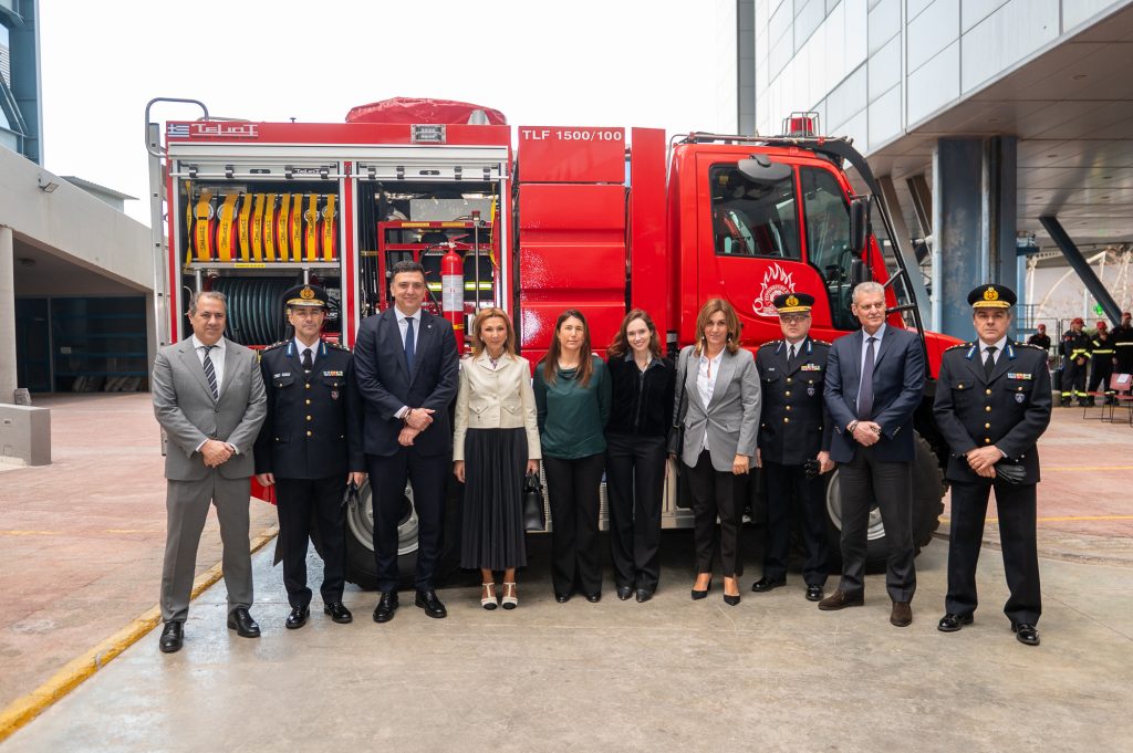 Η Ένωση Ελλήνων Εφοπλιστών ενισχύει το Πυροσβεστικό Σώμα και τη δασοπροστασία της χώρας μας