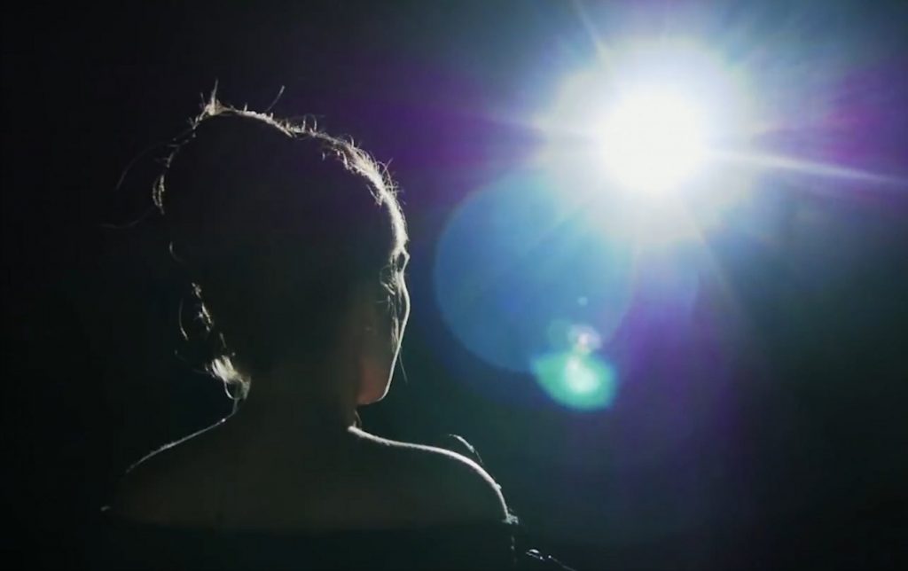 Δίκη πρώην σκηνοθέτη Σασμού: «Άρχισα να ουρλιάζω, εκείνος δεν σταμάτησε»