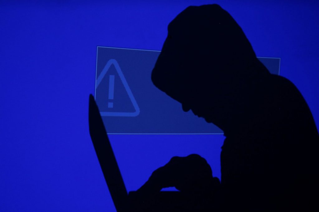 Intellexa: Ο Φέλιξ Μπίτζιος, οι ετεροχρονισμένες μεταβολές και η διάψευση