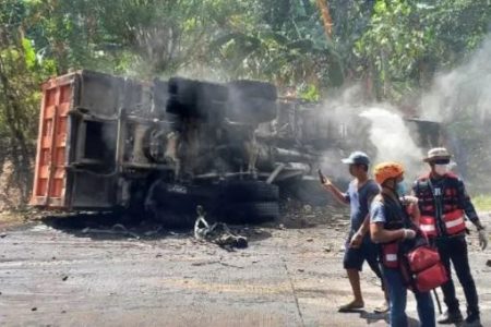 Φιλιππίνες: Φορτηγό παρέσυρε και σκότωσε 17 εργάτες