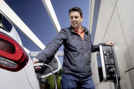 Plug-in υβριδικά: Αυξάνονται οι πωλήσεις στην Ευρώπη